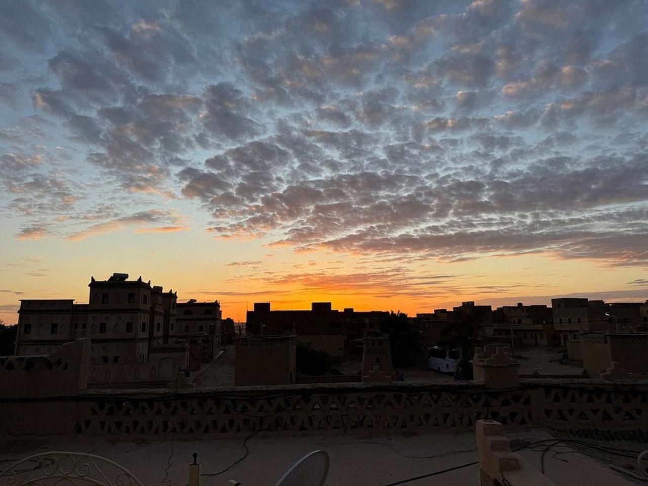 Hotel Les Roches Merzouga Luaran gambar